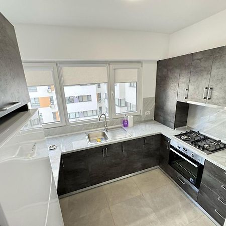 Luxury Glam Apartments Central Adress Bucuresti With Parking Luaran gambar