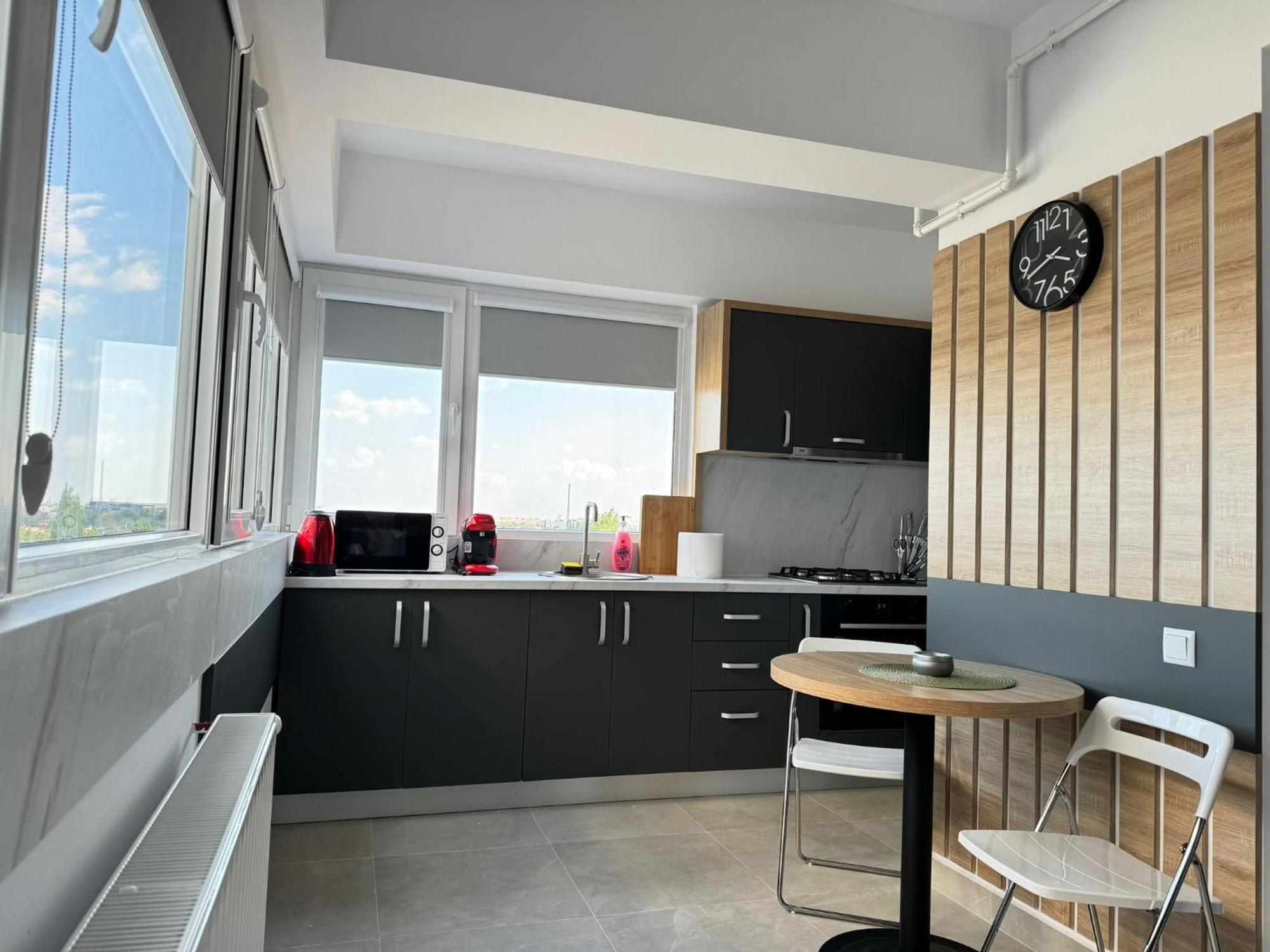 Luxury Glam Apartments Central Adress Bucuresti With Parking Luaran gambar