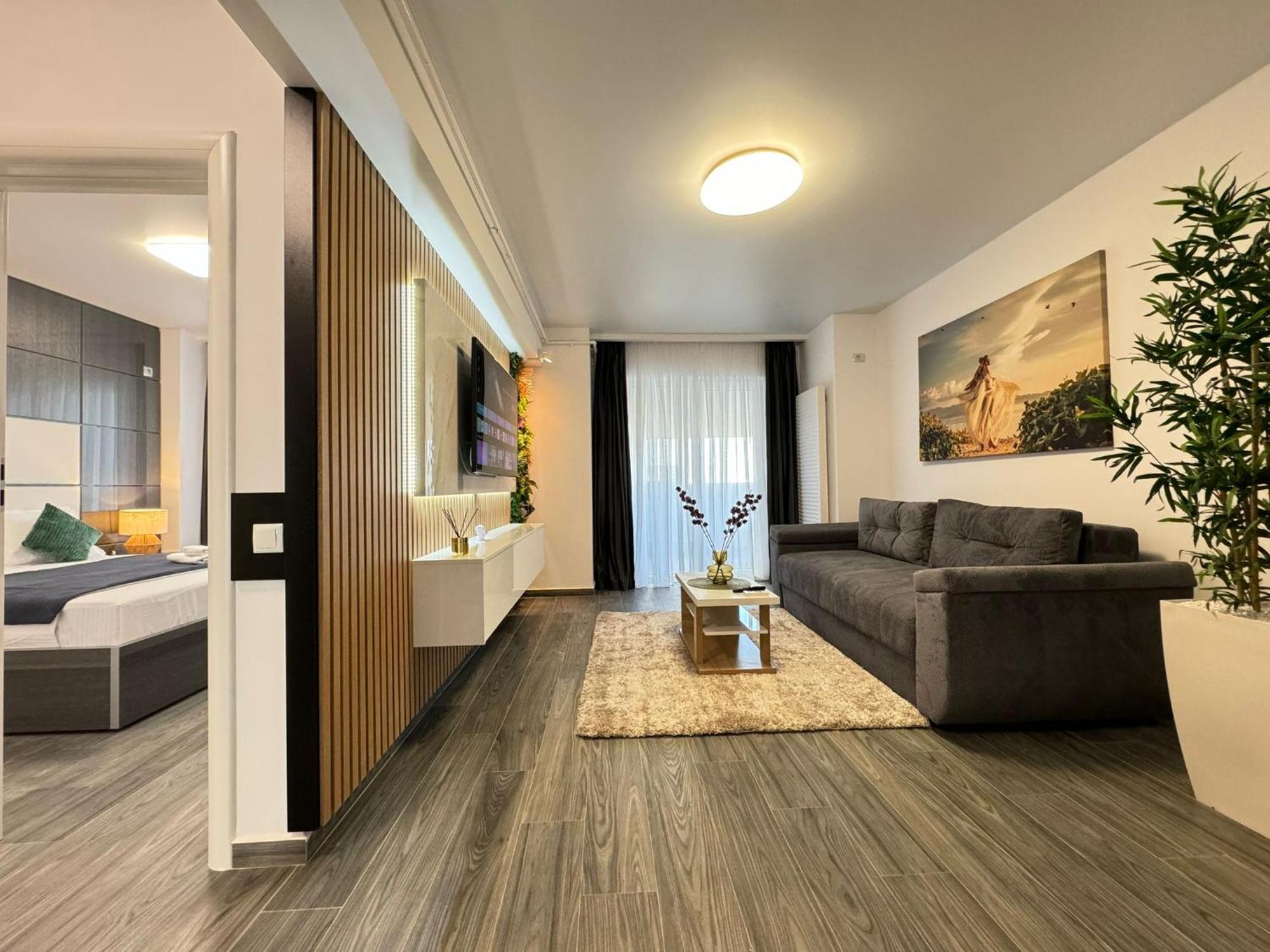 Luxury Glam Apartments Central Adress Bucuresti With Parking Luaran gambar