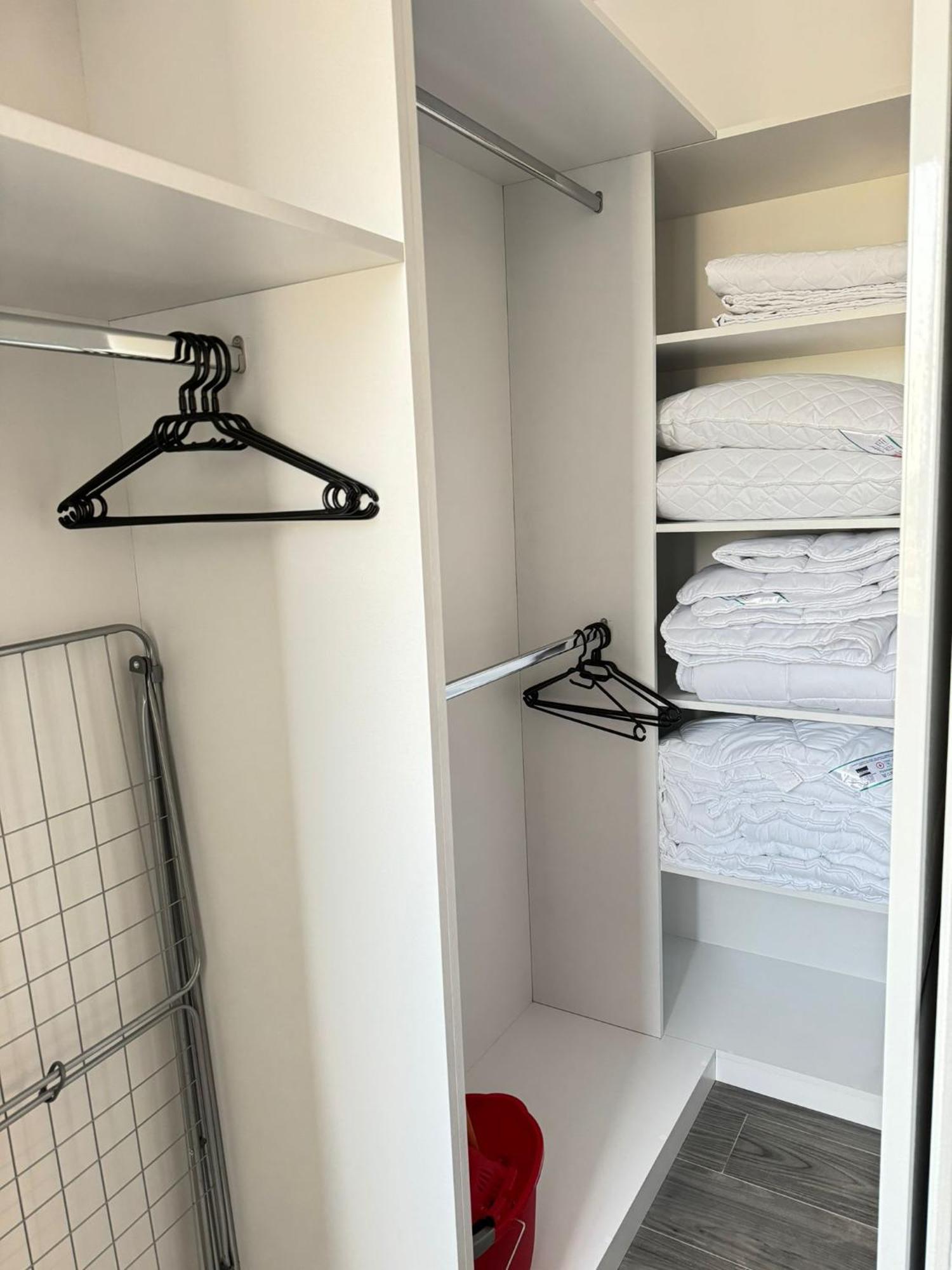 Luxury Glam Apartments Central Adress Bucuresti With Parking Luaran gambar