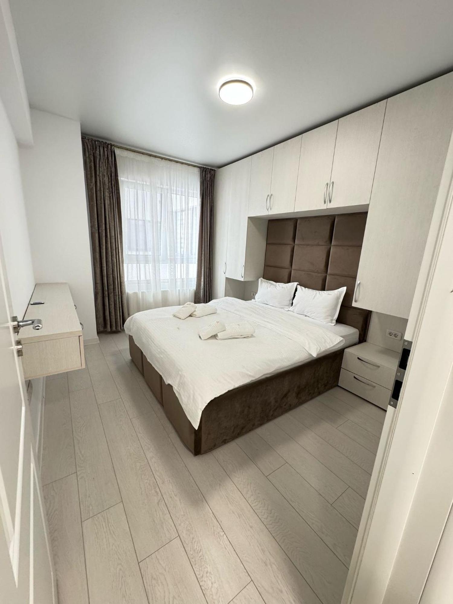 Luxury Glam Apartments Central Adress Bucuresti With Parking Luaran gambar